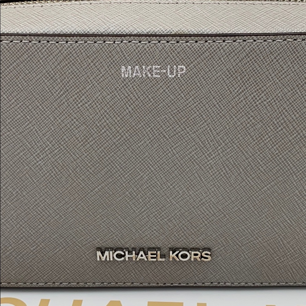 Michael Kors Large Double Travel Pouch Pearl Grey - Picture 15 of 16